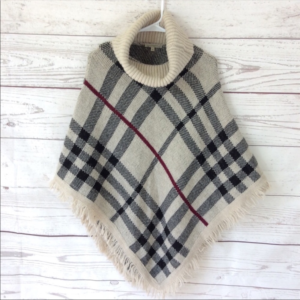 Elisabetta poncho